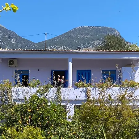 Guest house La Maison Bleue