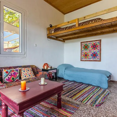 La Maison Bleue Zaros